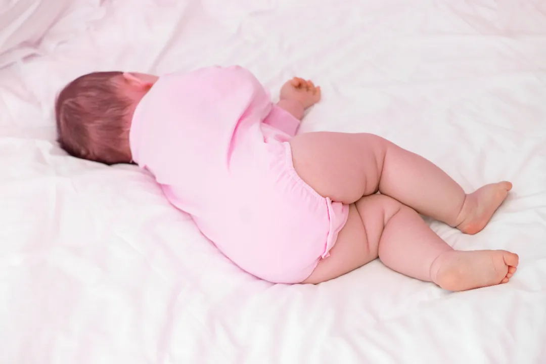 防止寶寶嗆奶的哺乳方法